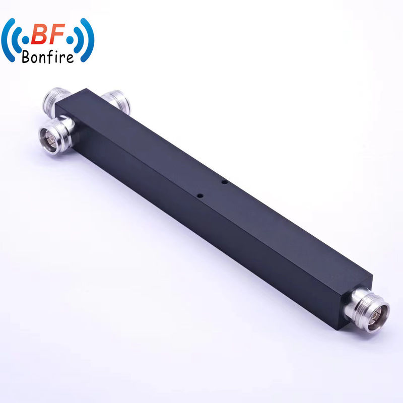 GFQ-0738-X7701 698-4200MHz Τριδιάδρομος διαχωριστής ισχύος κοιλότητας με συνδετήρες Pim -160dbc 4.3-10