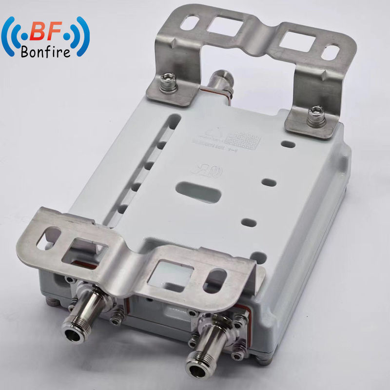 2500-2700MHz RF Diplexer UHF Τρίπλεξερ Δορυφόρος-Φερριτικό Συνδυασμό Δορυφόρου-Φερριτικού Δορυφόρου για Ibs/Das