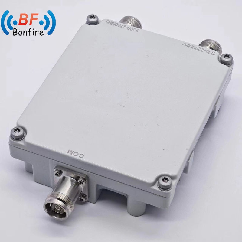 2300-2400 2500-2700MHz Low Pim -150dbc RF Triplexer με σύνδεσμο N/4.3-10 και διεπαφή DIN-F