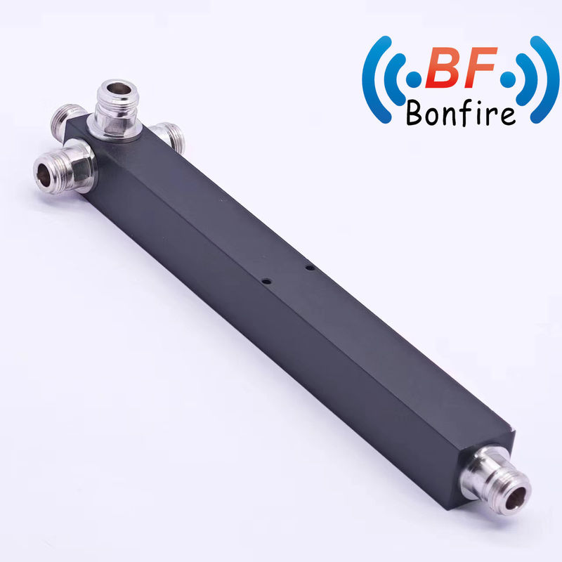 Δημόσια Ασφάλεια 617-4000MHz 4 Way Antenna Divider Splitter εντός Sew κάτω από τον πίνακα δεδομένων