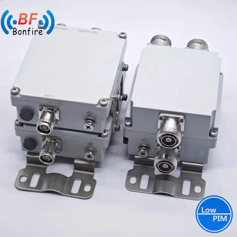 Χαμηλό Pim Triplexer RF Diplexer RF Penta Band Combiner με σύνδεσμο 4310f -155dbc 2300-2400 2500-2700MHz