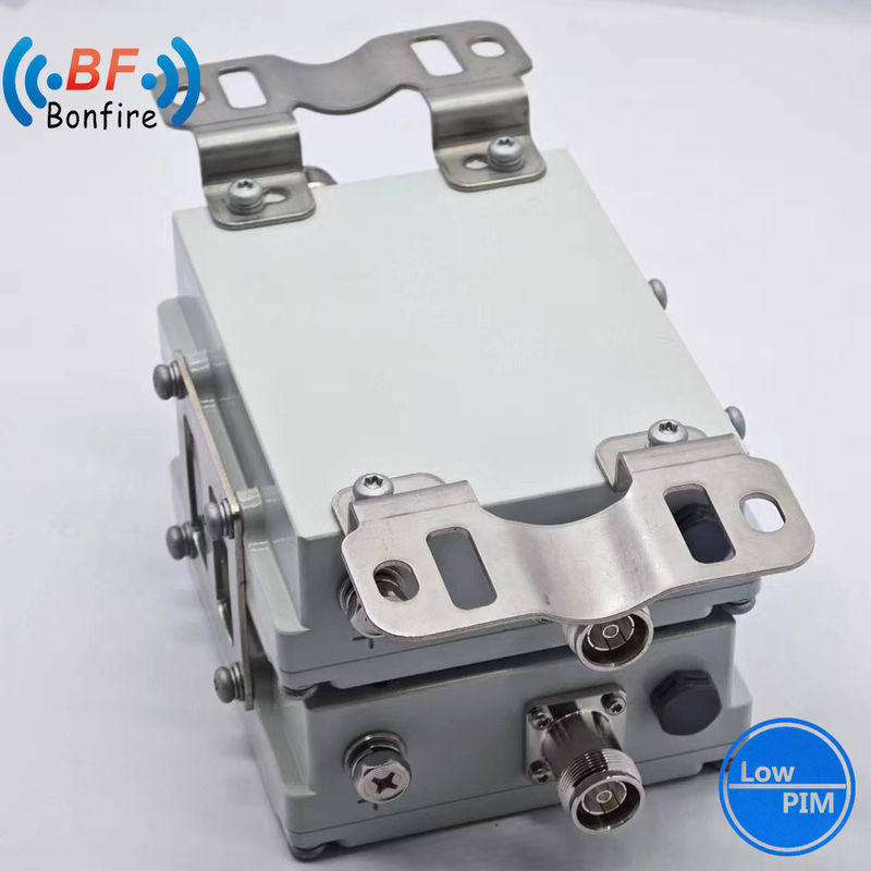 200W Triplexer RF Diplexer 2 Way UHF Combiner με σύνδεσμο N-50K 1710-1880 1920-2170MHz
