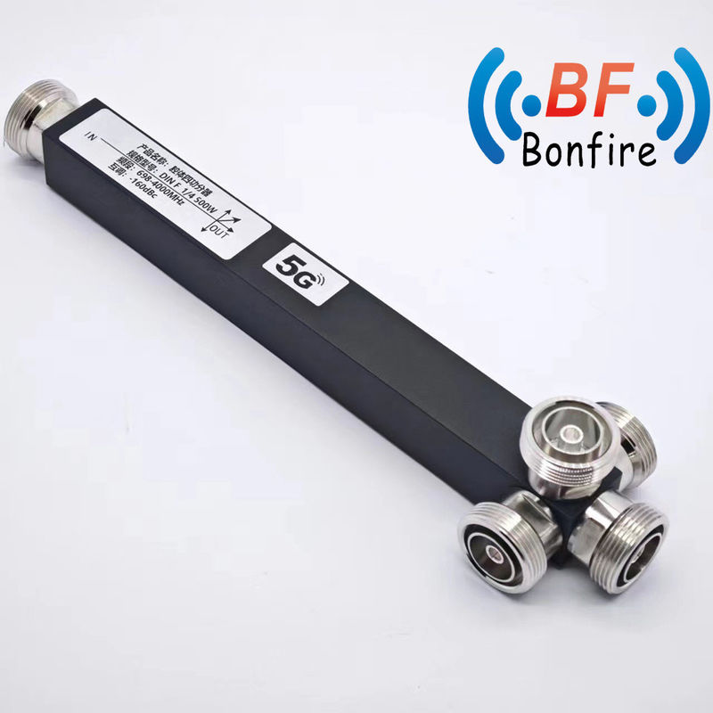 Δίπλωμα διαίρεσης ισχύος 4 οδών για 617-4000MHz RF -160dbc RF πολυσύνδεσμοι
