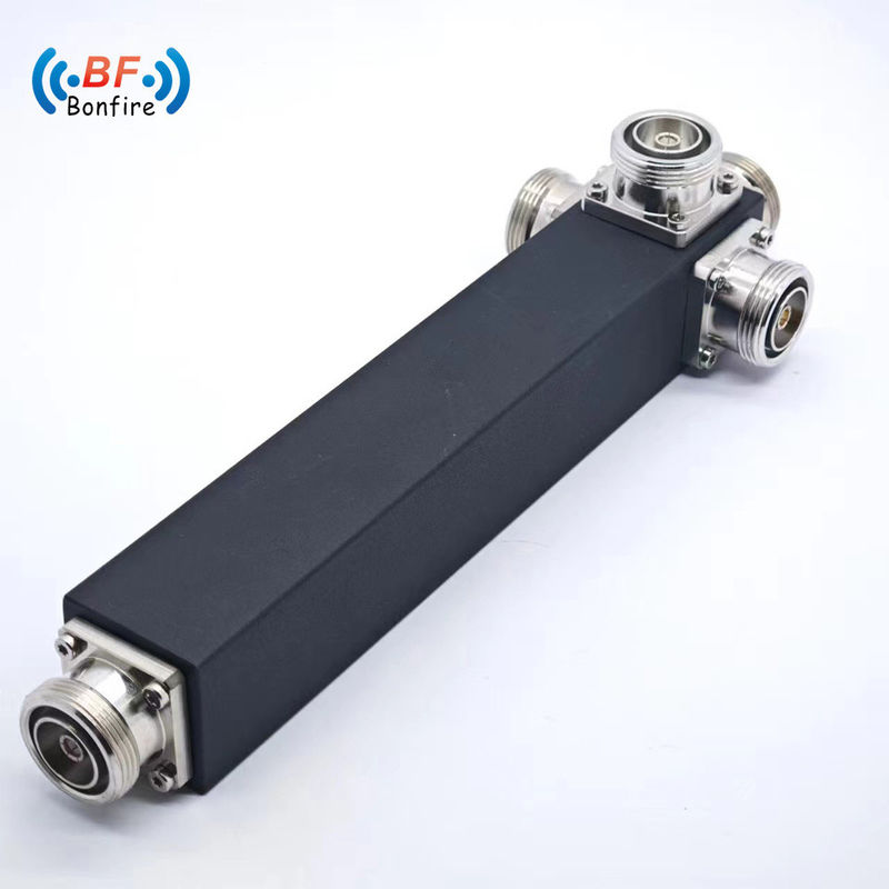 3 Way Power Splitter 5000-6000MHz N Γυναίκα IP60 Γκρι/Κόκκινο Πακέτο Ακαθάριστο βάρος 0,510kg