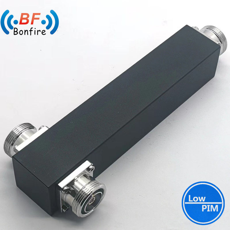 GFQ-XXXXXX 4 Way Reactive Power Splitter 698-3800MHz εσωτερικό/εξωτερικό IP65 300W χαμηλό Pim