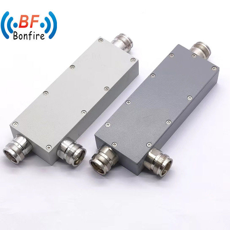 10dB 698MHz-3800MHz κατεστραμμένος κατευθυντικός σύνδεσμος με χαμηλή απώλεια εισαγωγής και βαθμό σύνδεσης 300W