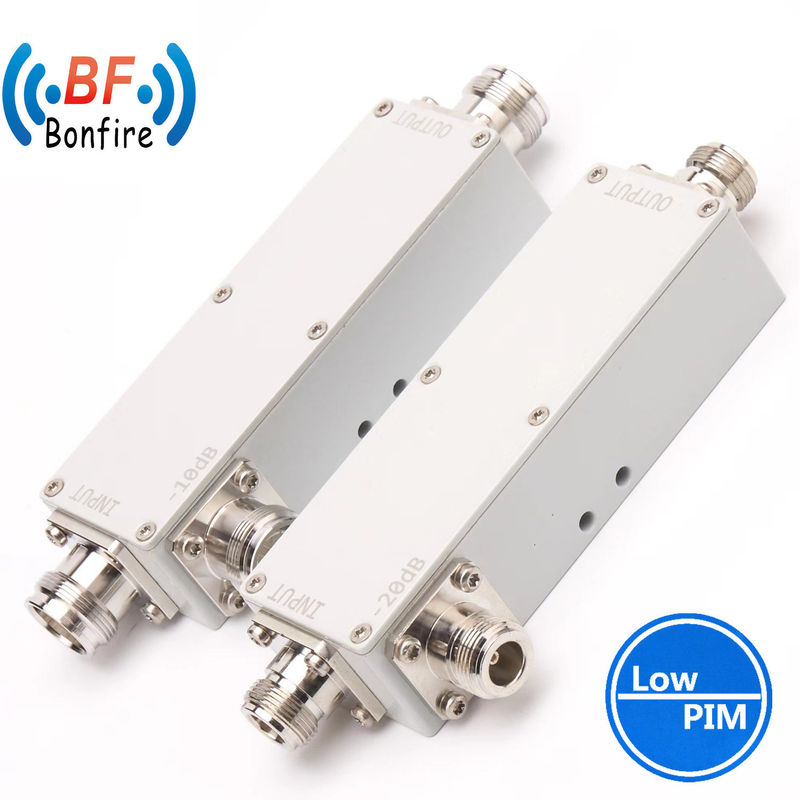 600-3800MHz 50dB IP65 4.3-10 Γυναικεία κατεύθυνση χαμηλού Pim για εύκολη εγκατάσταση