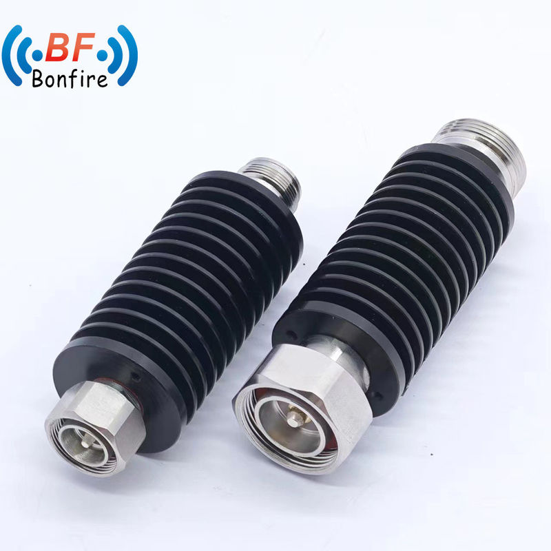 Ενιαία κατεύθυνση 100W σταθερός Attenuator 3/6/10/20dB N-Αρσενικό σε N-Αρσενικό DC-3800MHz Μαύρο