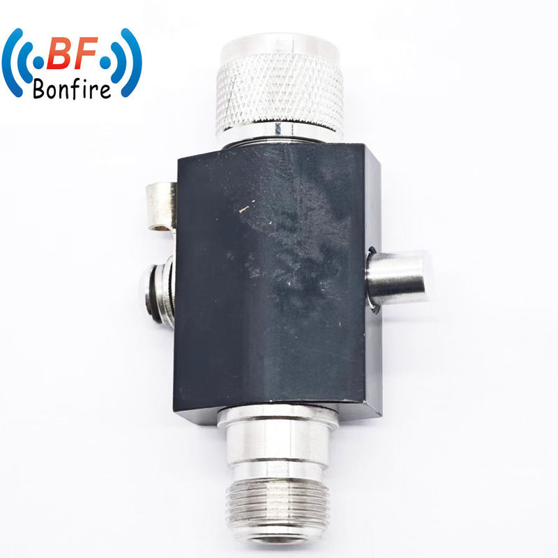 Εσωτερική/εξωτερική προστασία IP65 698-3800MHz RF 3G SMA Connector N-M προς N-F Συσκευή προστασίας από υπερτάσεις